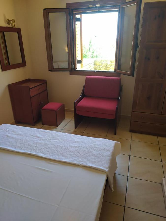 Markos Apartments 4 Stoúpa Dış mekan fotoğraf